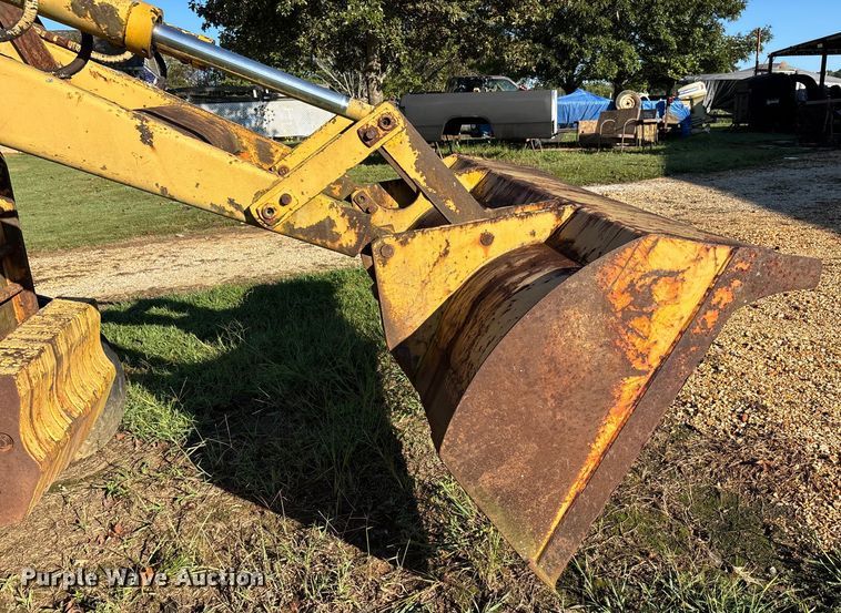 image for item DU1345 International Harvester 3500 landscape tractor