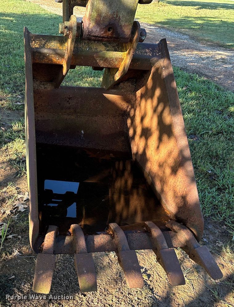 image for item DU1345 International Harvester 3500 landscape tractor