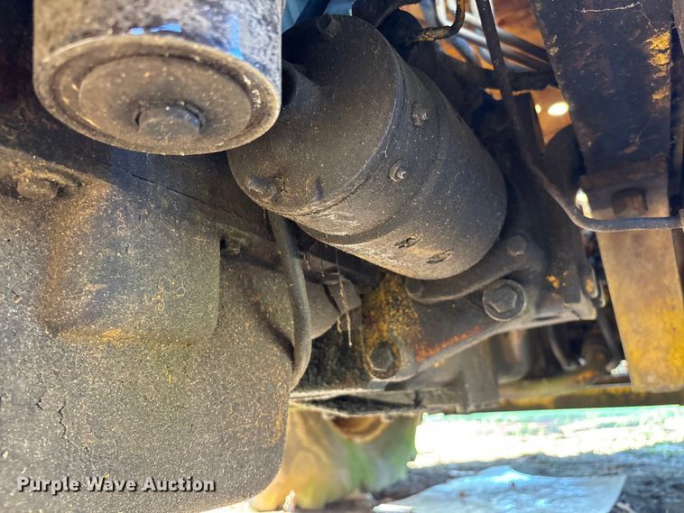 image for item DU1345 International Harvester 3500 landscape tractor