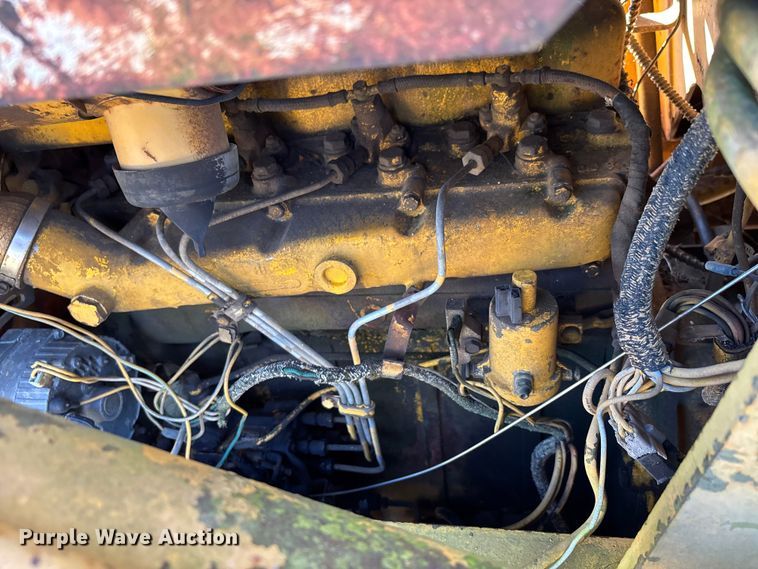 image for item DU1345 International Harvester 3500 landscape tractor