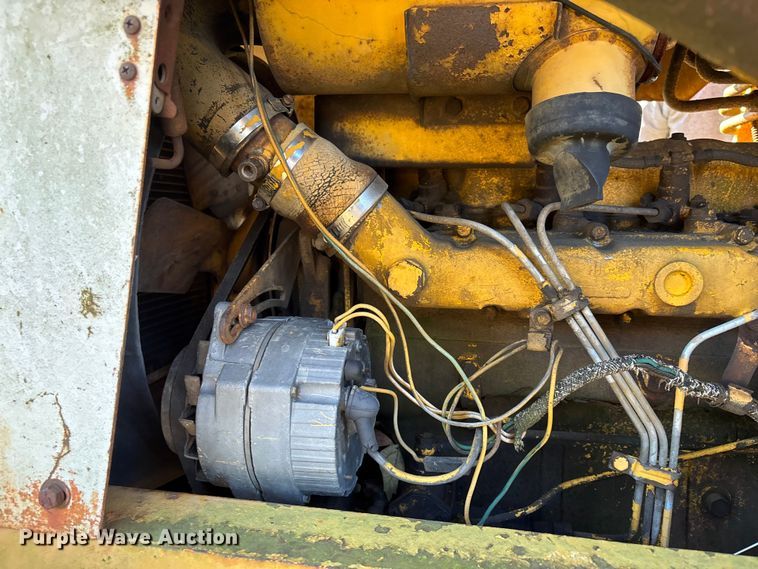 image for item DU1345 International Harvester 3500 landscape tractor