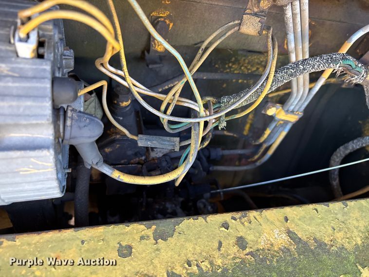 image for item DU1345 International Harvester 3500 landscape tractor