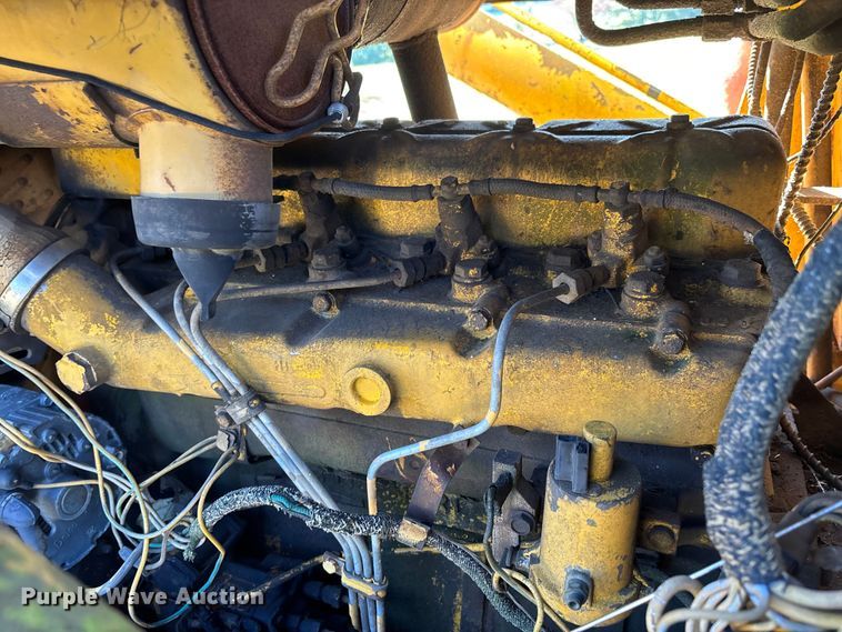 image for item DU1345 International Harvester 3500 landscape tractor