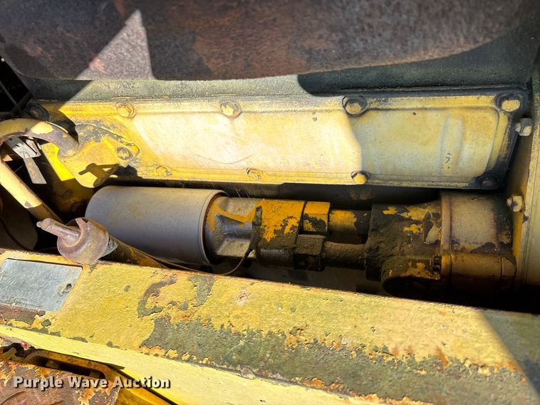 image for item DU1345 International Harvester 3500 landscape tractor