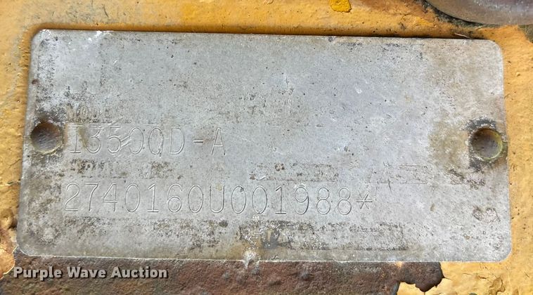 image for item DU1345 International Harvester 3500 landscape tractor