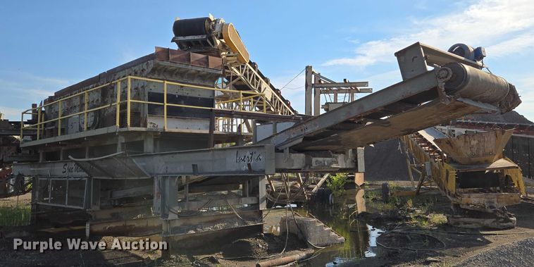 image for item DU6758 Crushing plant