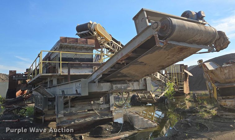 image for item DU6758 Crushing plant