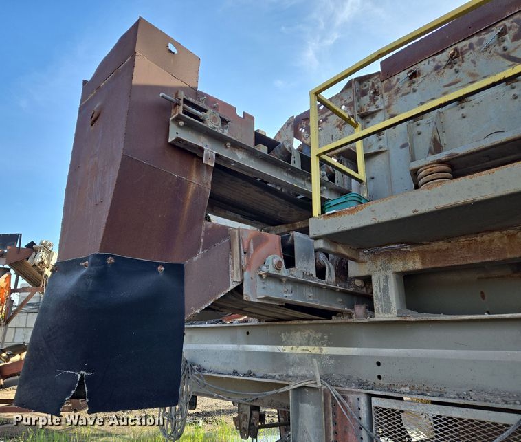 image for item DU6758 Crushing plant