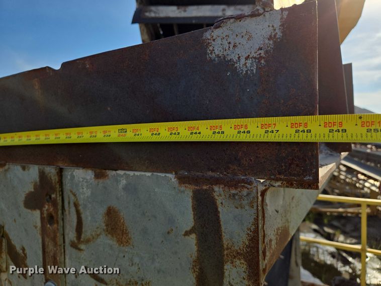 image for item DU6758 Crushing plant