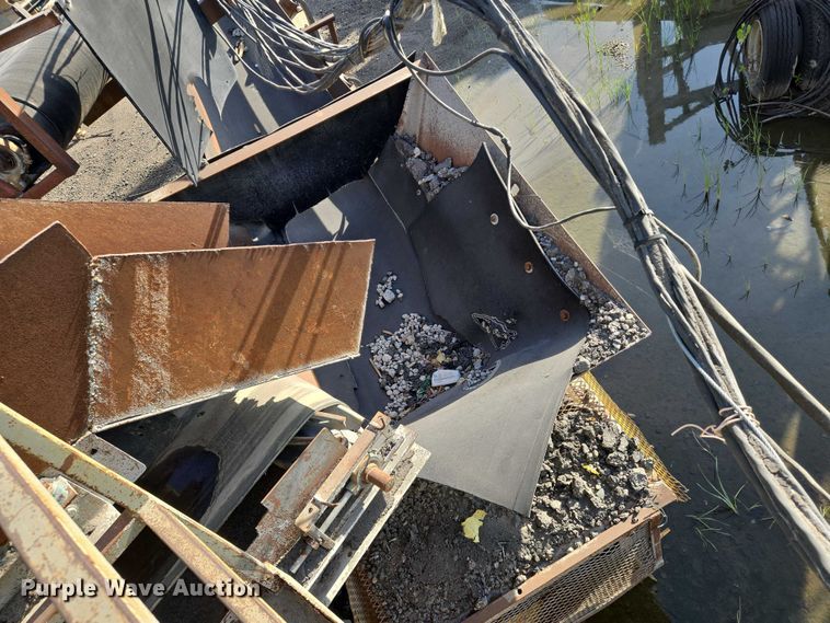 image for item DU6758 Crushing plant