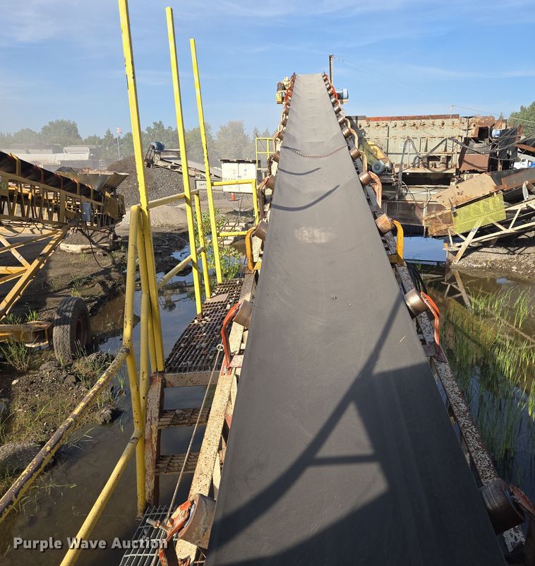 image for item DU6758 Crushing plant