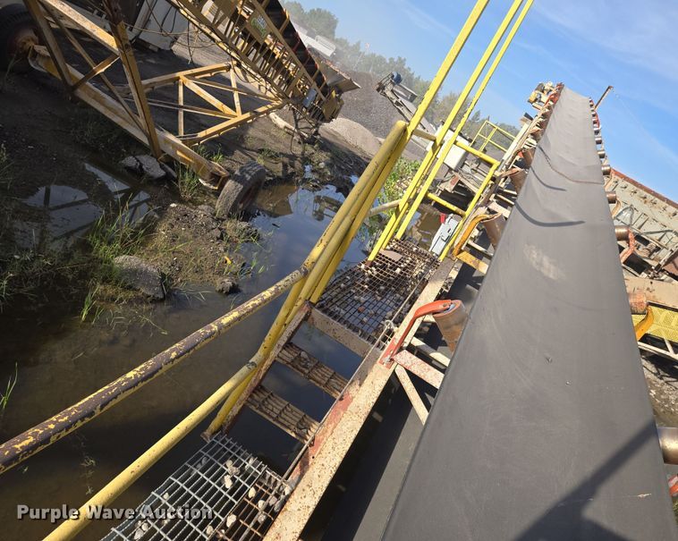 image for item DU6758 Crushing plant