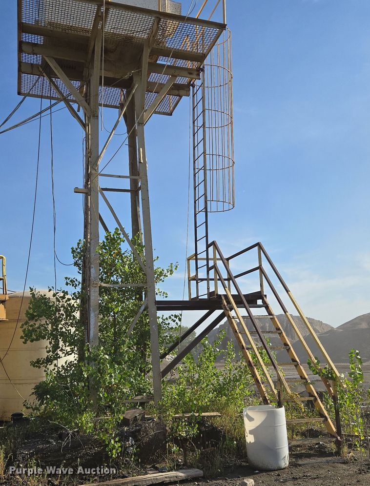 image for item DU6758 Crushing plant