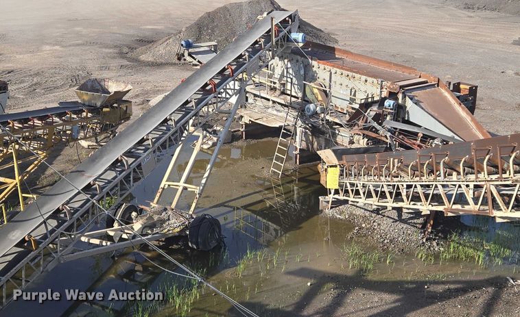 image for item DU6758 Crushing plant