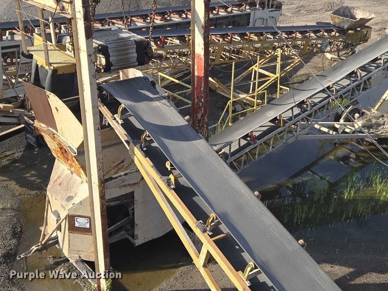 image for item DU6758 Crushing plant