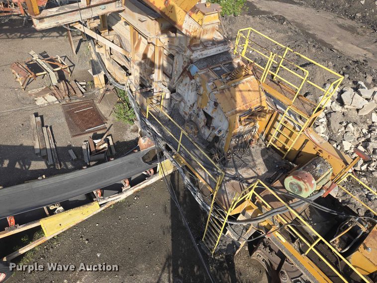 image for item DU6758 Crushing plant