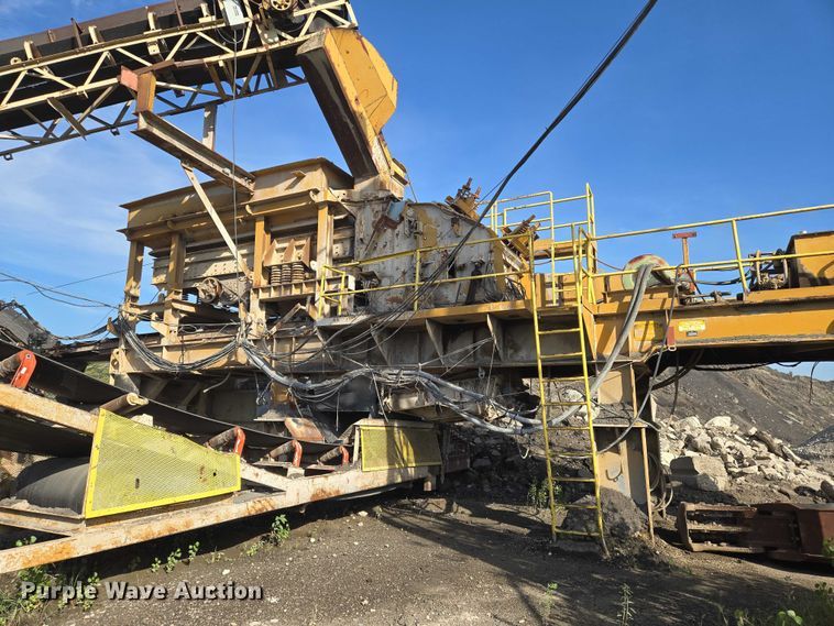 image for item DU6758 Crushing plant