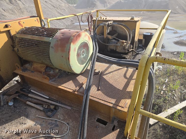 image for item DU6758 Crushing plant