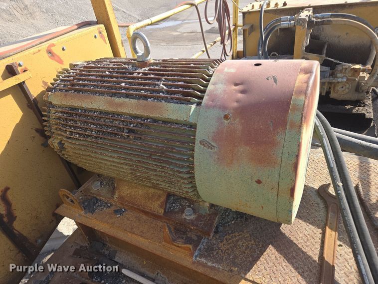 image for item DU6758 Crushing plant