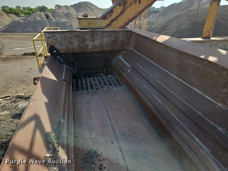 image for item DU6758 Crushing plant