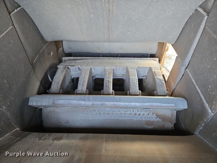 image for item DU6758 Crushing plant