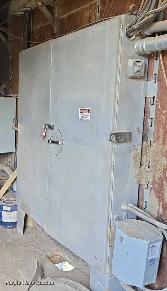 image for item DU6758 Crushing plant