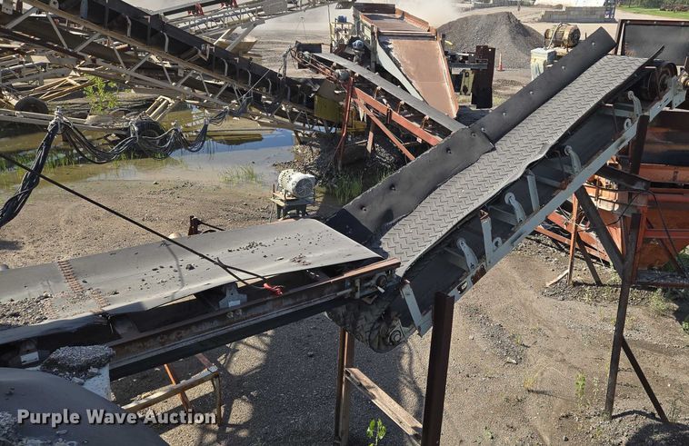 image for item DU6758 Crushing plant