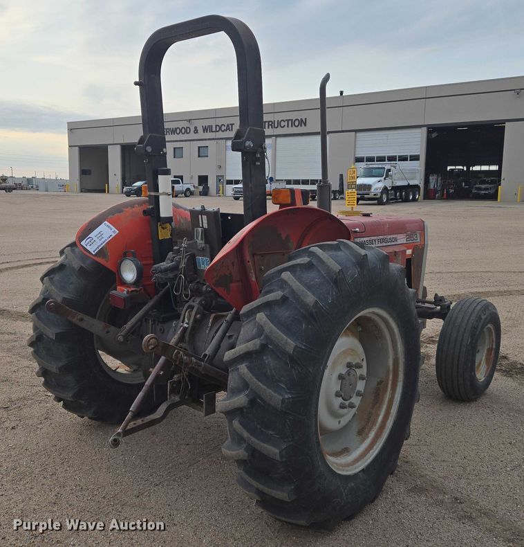 image for item DU6874 1996 Massey Ferguson 235 tractor