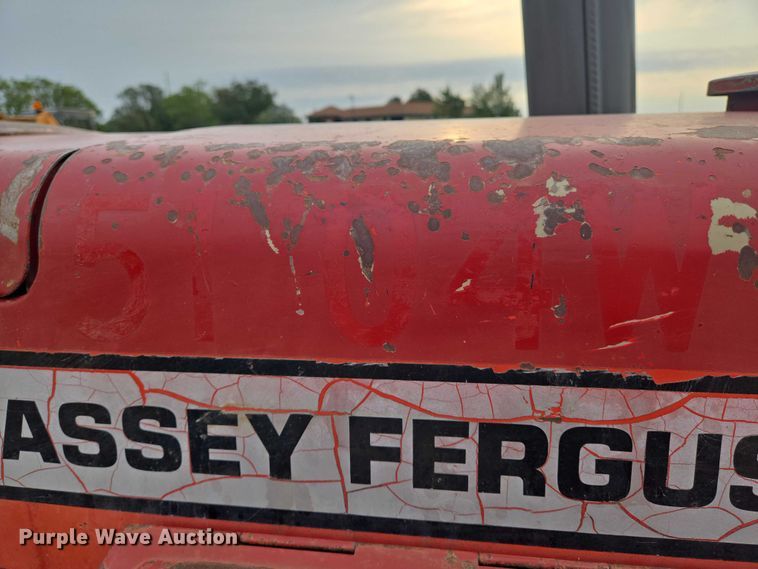 image for item DU6874 1996 Massey Ferguson 235 tractor