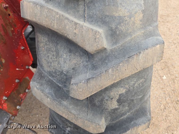 image for item DU6874 1996 Massey Ferguson 235 tractor