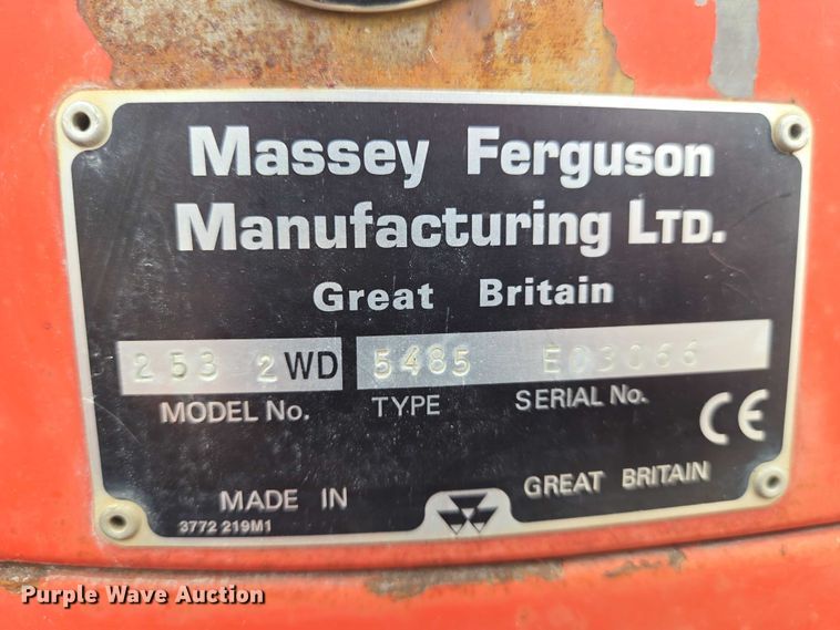 image for item DU6874 1996 Massey Ferguson 235 tractor