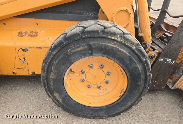 image for item DU6875 2008 Case 465 skid steer loader