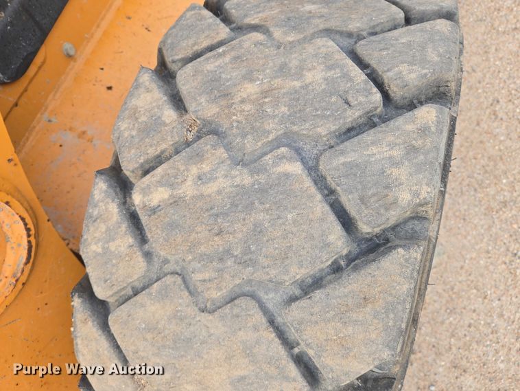 image for item DU6875 2008 Case 465 skid steer loader