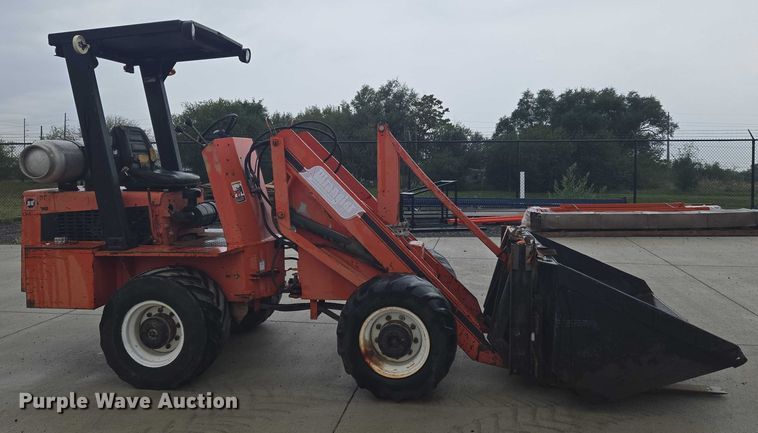 image for item DU6909 Wilmar Wrangler wheel loader