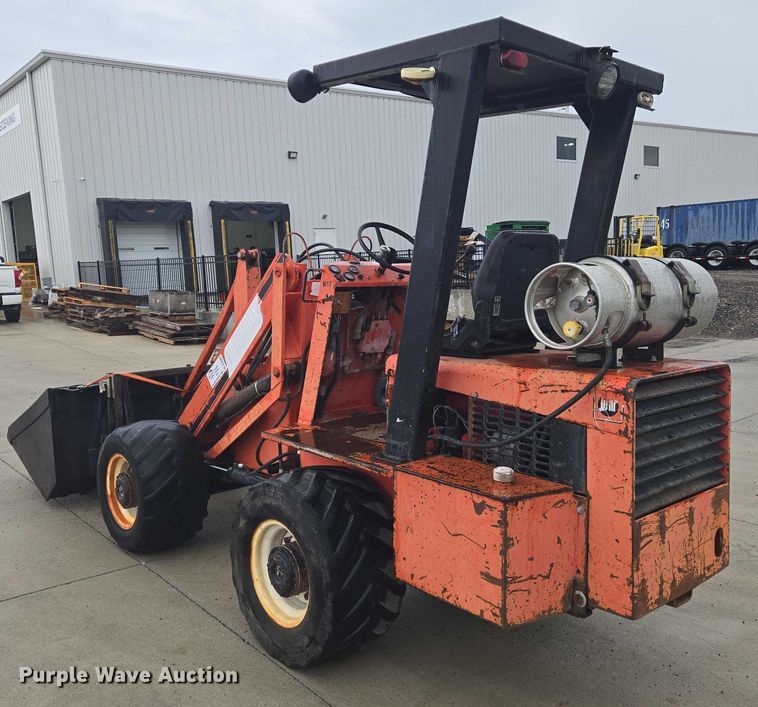 image for item DU6909 Wilmar Wrangler wheel loader