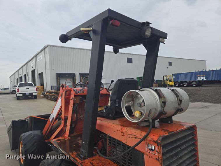 image for item DU6909 Wilmar Wrangler wheel loader