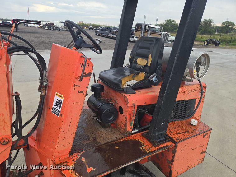 image for item DU6909 Wilmar Wrangler wheel loader