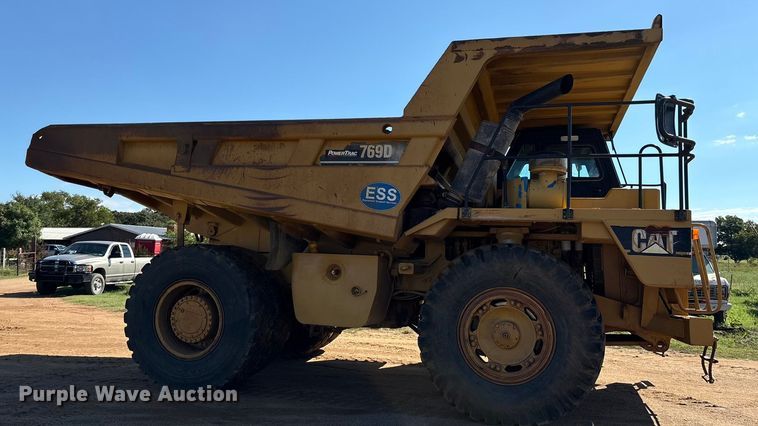 image for item DV5004 1998 Caterpillar 769D haul truck