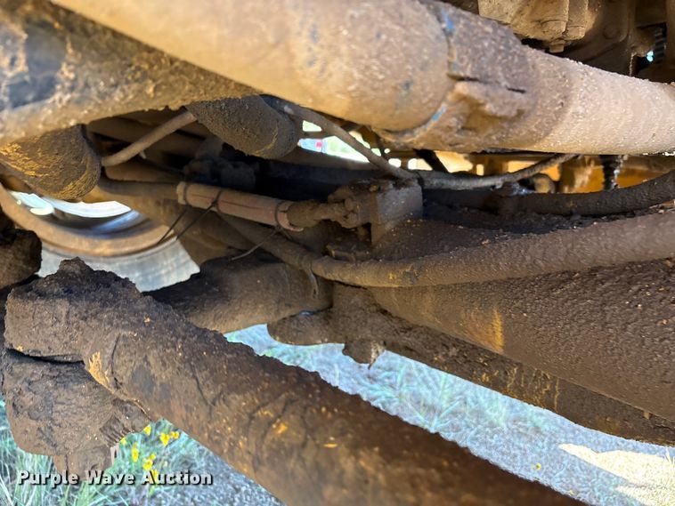 image for item DV5004 1998 Caterpillar 769D haul truck