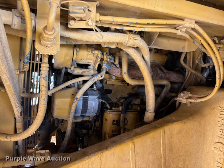 image for item DV5004 1998 Caterpillar 769D haul truck