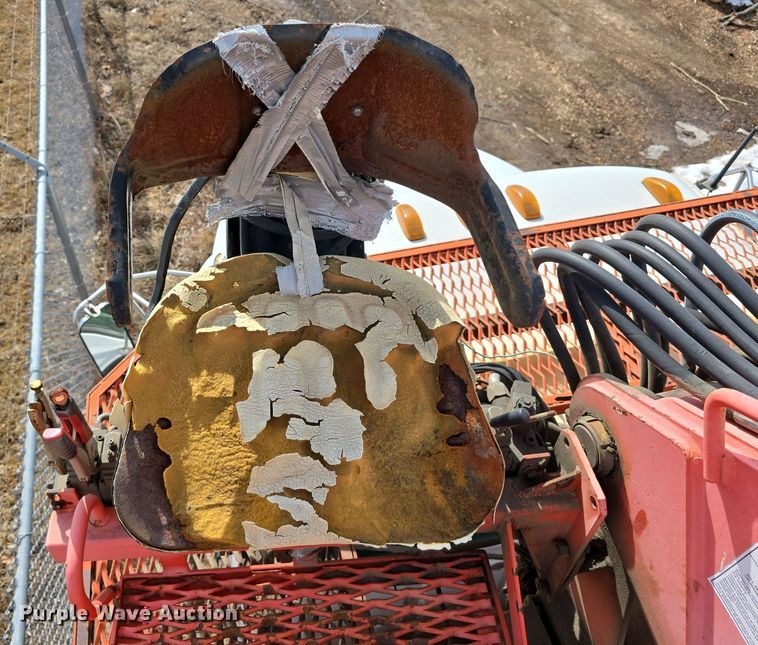 image for item DW3154 2000 Sterling L9500 grapple truck