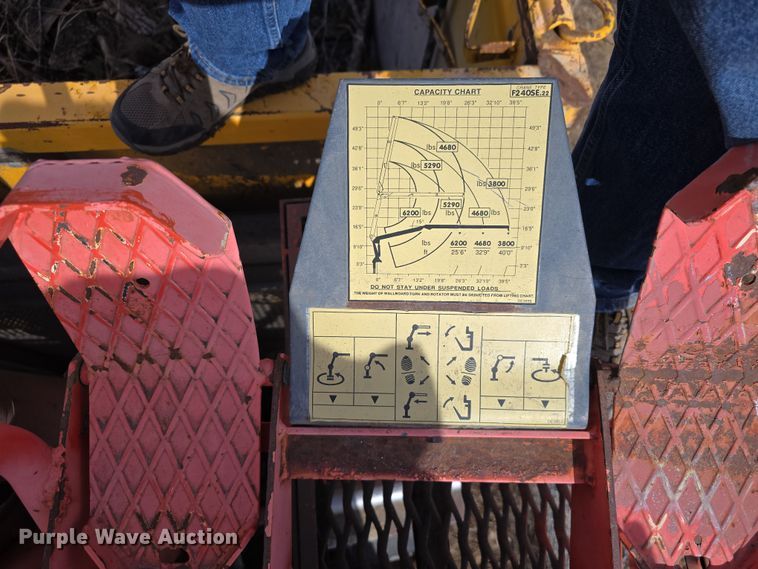 image for item DW3154 2000 Sterling L9500 grapple truck