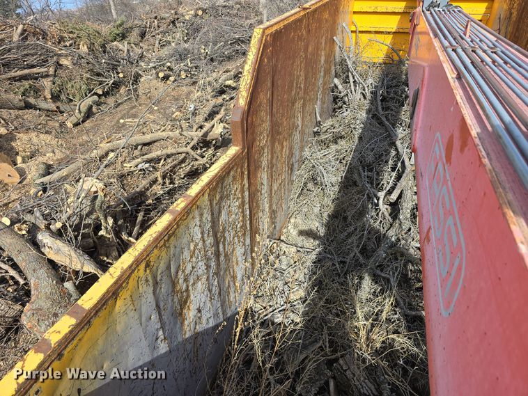 image for item DW3154 2000 Sterling L9500 grapple truck