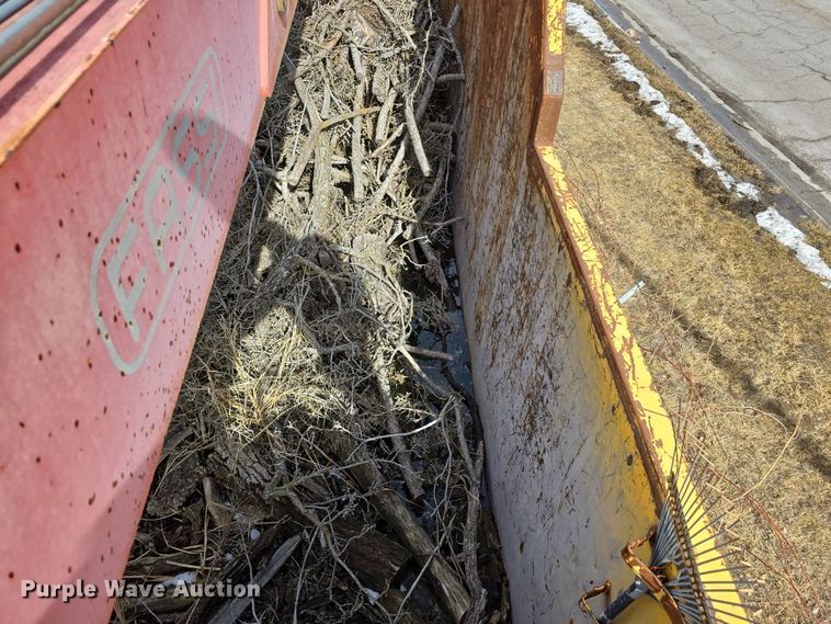 image for item DW3154 2000 Sterling L9500 grapple truck