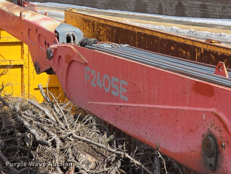 image for item DW3154 2000 Sterling L9500 grapple truck