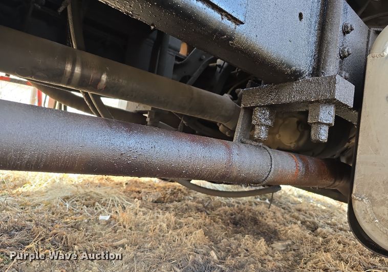 image for item DW3154 2000 Sterling L9500 grapple truck