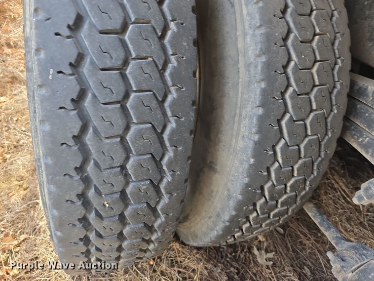 image for item DW3154 2000 Sterling L9500 grapple truck