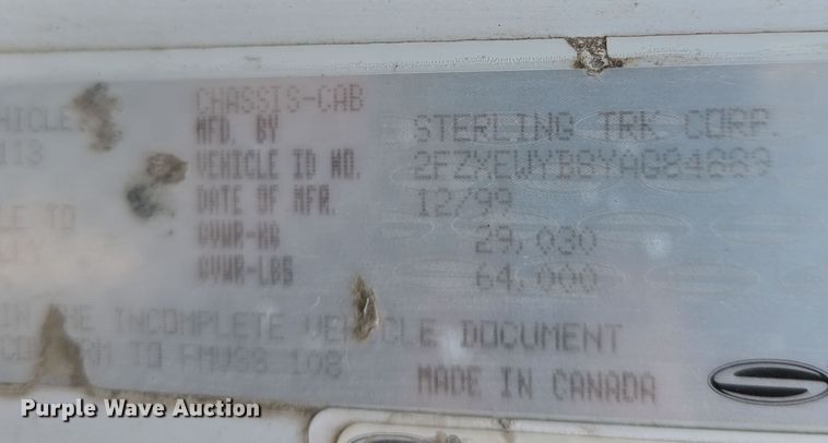 image for item DW3154 2000 Sterling L9500 grapple truck