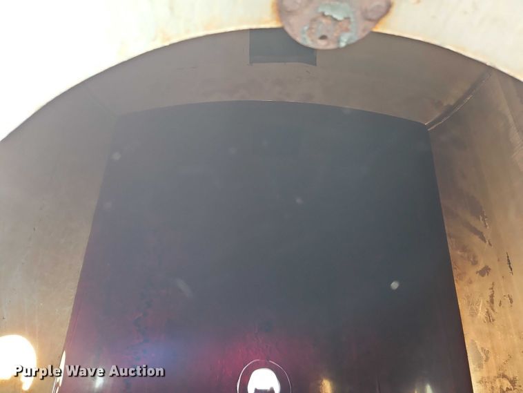 image for item DW6603 1960 Heil tank trailer