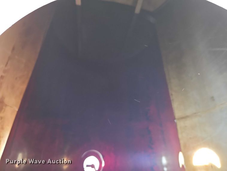 image for item DW6603 1960 Heil tank trailer